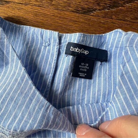 🍭6/$30 Baby Gap pinstripe tulip back sleeveless shirt for toddler girl - 18 m - Picture 3 of 6